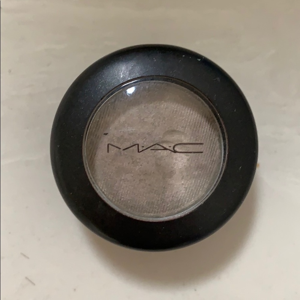Mac vex frost eyeshadow